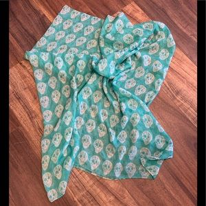 Skull infinity scarf